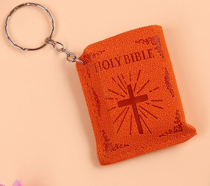 Mini HOLY Bible Keychain Religious Christian Jesus Cross Key Chain Women Prayer God Bless Gift Souvenirs Keyring El Pazar