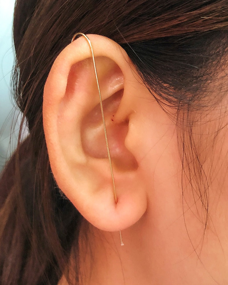 Personalized and minimalist piercing ear needles for women, lightning leaves, earlobe style diagonal earrings eprolo