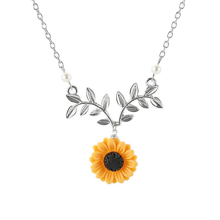 Hot selling necklace, pearl, sunflower necklace, feminine and fashionable sunflower pendant eprolo