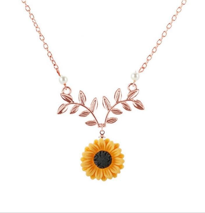 Hot selling necklace, pearl, sunflower necklace, feminine and fashionable sunflower pendant eprolo