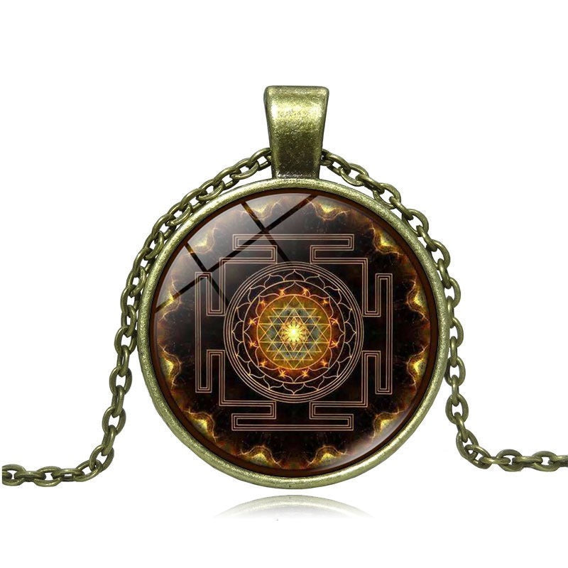 Sacred Sri Lankan Yantra Necklace for Women Versatile Time Gemstone Pendant Retro Sweater Chain eprolo