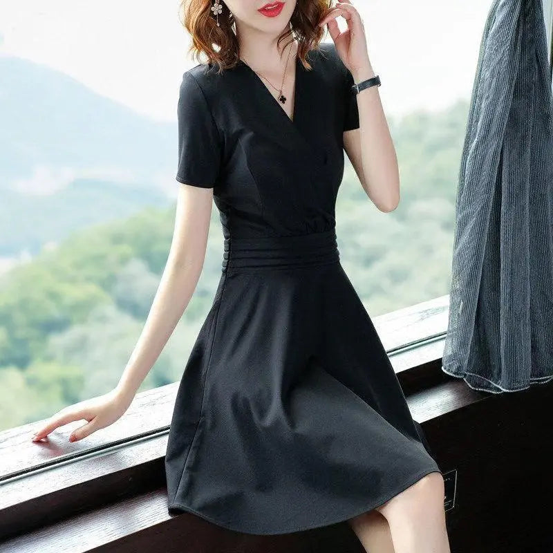 Women Short Dress, Mid-length Waist Skimming, Half-Sleeve, V-Neck El Pazar